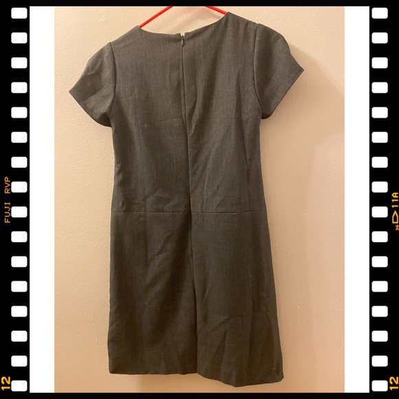 Sweet Mod capsleeve shift dress. Pockets! - Picture 2 of 3
